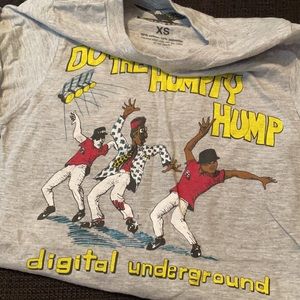 Digital underground tee shirt. Size xs.